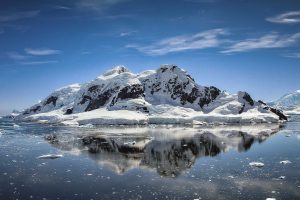 snow-antarctica-